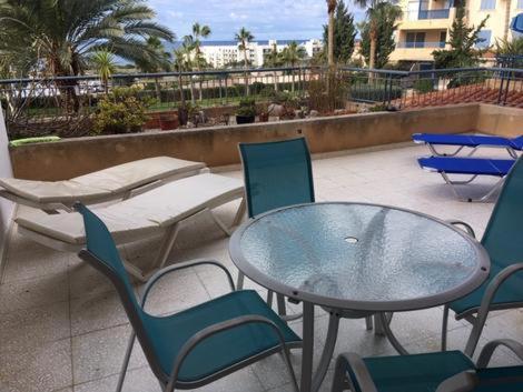 King'S Palace - Spacious 2 Bed, 2 Bath With Sea And Pool Views パ フォス エクステリア 写真