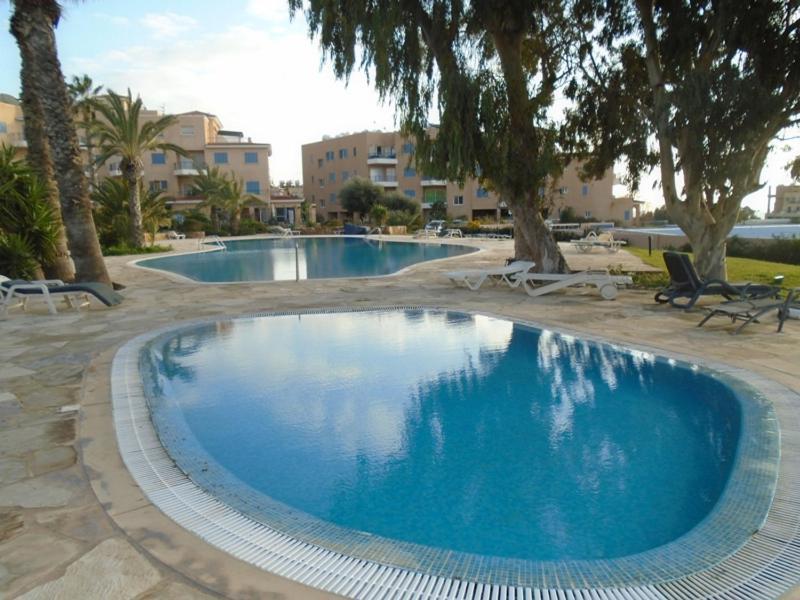 King'S Palace - Spacious 2 Bed, 2 Bath With Sea And Pool Views パ フォス エクステリア 写真