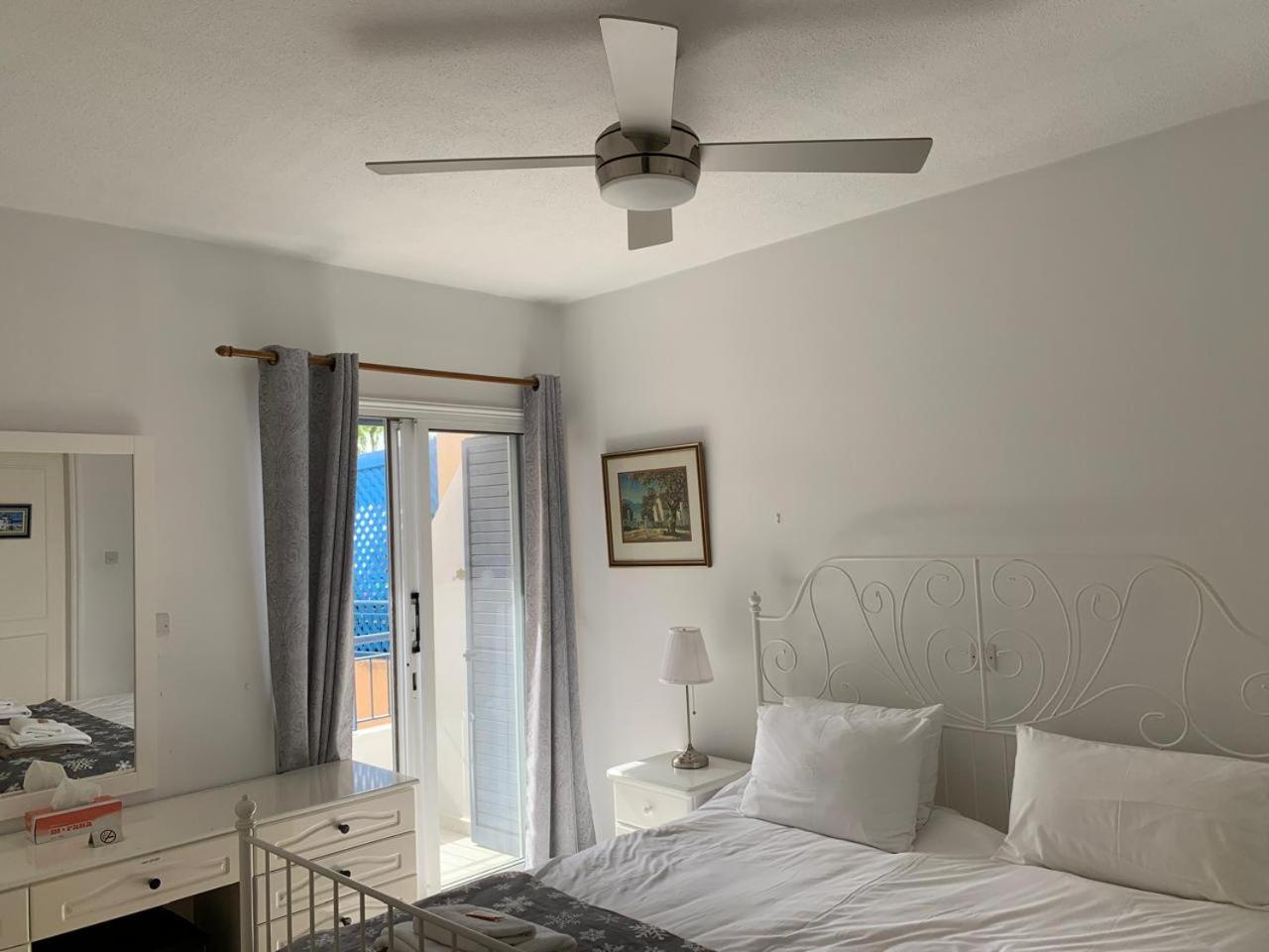 King'S Palace - Spacious 2 Bed, 2 Bath With Sea And Pool Views パ フォス エクステリア 写真